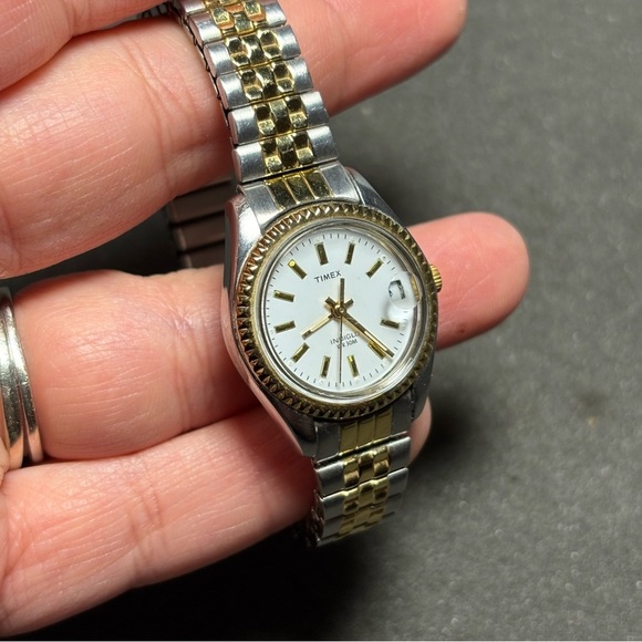 Timex Indiglo Ladies Quartz Watch Date Just White Dial Silver Gold Tone Working - Picture 6 of 9